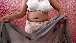 sauteli chachi grabs bhatije big lund while he hooks her bra