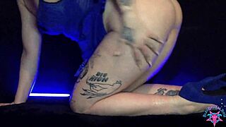 Wanna see this tattooed blonde PAWG tease her huge ass in lingerie?