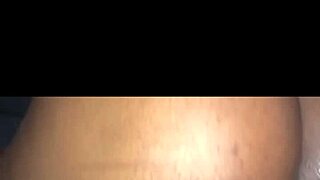 Amateur Muscular Bitch Takes Monster Cock Hardcore in Her Wet Pussy Lips