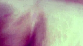 Indonesian study trick grabs lonely home pussy