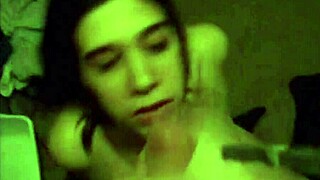 Girlfriend poses sexy for pics then sucks my dick deep 👅📸