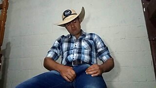 boss yuri gaucho huge brazilian bear xxl cock handjob break big cum