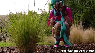 Logan Pierce's Dragon Ball Cock Fills Jessie Saint