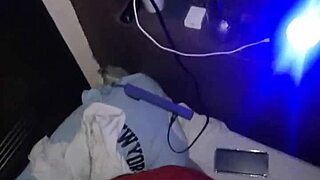 hermosa latina babe arrives home craving oral fun