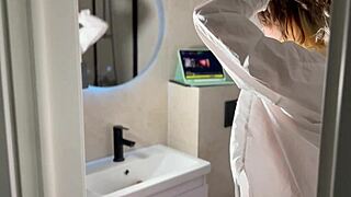 hey did you ask this cute alt-girl for shower nudes? she sends juicy tits pussy toy play pov! 🚿💦