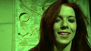 Niki fox spills secrets in pre and post scene backstage chat