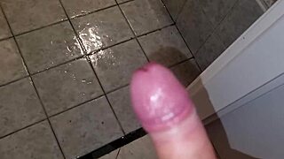 Amica's shower moans handjob can't resist my cock best friend ride