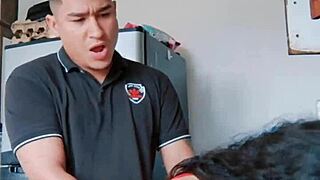 mi vecina cachonda se escapa cuando su esposo sale pa' que la folle duro en todos lados 😈🍑🔥