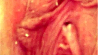 worship my sexy goddess... uh piss gushin from my hot pierced pussy!