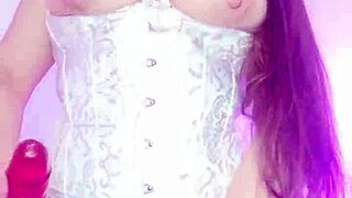 Mexican Stepmom's Giant Cameltoe Leads to Double Vaginal for Stepson in Desi USA Bhabhi Sex