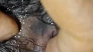 mmm indian desi babe in bed ready for pussy licking 👅😋