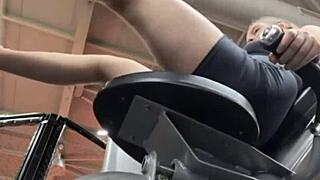 hard gym fuck has her cumming 😩🍑💦