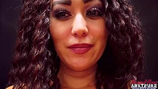 Lexxie Vibes Clit Hard While Fuck Machine Pounds Trimmed Milf Cunt Creampie