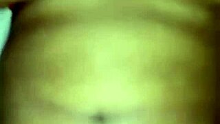 Indonesian hottie bangs young neighborhood mom hard 😈🍑🔥