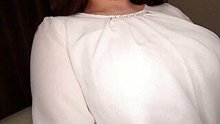 爆乳美容師見習いの可愛い子とハメ撮り中出しセックス💦