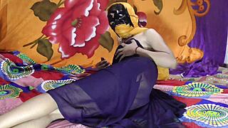 Indian bhabhi sucks boyfriend with shaved pussy