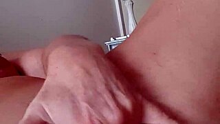 she wakes up early and squirts hard with toys