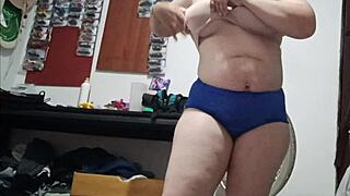 sexy homemade amateurs strip