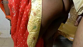 hey old muslim bhabhi, love fucking that gaand on the bed