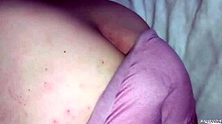 Housewife's ass gets slippery oil massage in homemade episode one