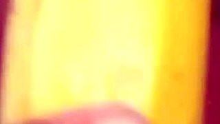 Desi bhabhi SUCKS cock wildly in mouth homemade excitement