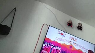 ALGÚN DÍA TE VOY A CONQUISTAR VECINA! DAME TIEMPO Y TE FOLLO ASÍ COMO A MI ESPOSA!