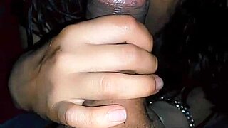 soy la MEJOR mamadora de guebo, quiERS que te saque la leche con mi boca??