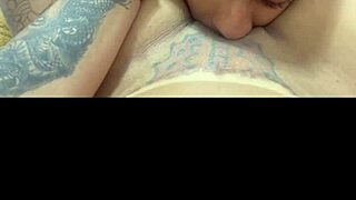 Safado Enteado Chupa Grelo Madura E Engole Leitinho