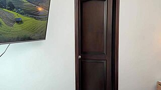 Latina Rubia De Enormes Tetas Cabalga Enorme Polla Pov