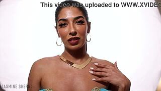 princess jasmine tells you to stroke that cock in her sexy lingerie joi