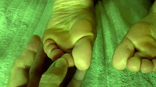 Girlfriend's Petite 18+ Feet Drive Me Wild with Dirty Talk and Worship