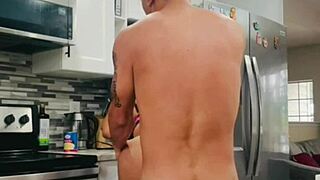 mi hermanastra latina sexy rogándome que la grabe mientras la follo duro en pov