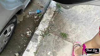 Street-flashing amateur milf's ass tempts delivery boy to suck her eagerly in his car