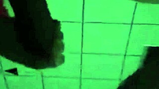 novinha casada hotwife liberal cuckold giving anal creampie to porter 😈💦