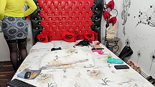 hey wanna watch me suck your cock nice n sloppy? 💦🍆