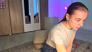 Blonde Teen Fingers Pussy Live On Webcam