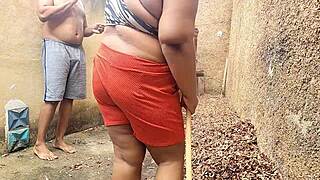 madrasta getting pounded hard in backyard while neighbors watch 👀🍑