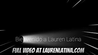 Madrastra y hijastra embarazada se duchan y follan en trio salvaje?