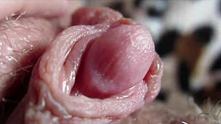 Huge Clitoris Rubbed to Intense Orgasm in Closeup Vagina Jerking Session