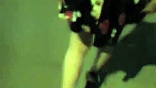 caliente peruana en la calle se toca sola en carro de novio pero lo deja con ganas de cogersela al máximo