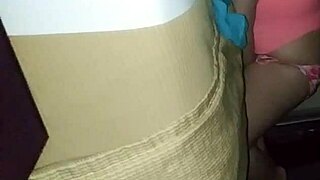 wanna see how iceynkinky gets pegged hard by her kinky wife?