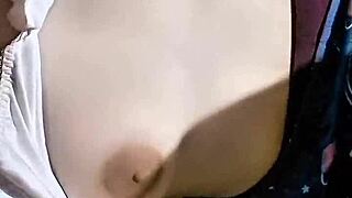 yo yulieth gómez rubbing her huge natural tits and juicy curves solo 😘🍒