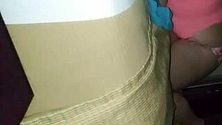 wanna see how iceynkinky gets pegged hard by her kinky wife?