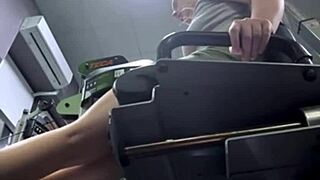 hey horny bbw beauty 😩 fingering fat shaved pussy in gym locker room squirts hard on bench 💦🔥