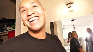 Sexy ebony McKenzie Lee pounds her bf's cock hard 🍆😍