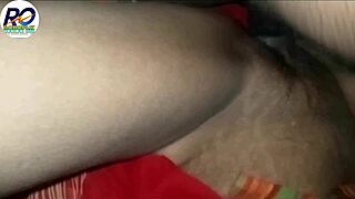 Desi bhabhi lifts saree legs high for nonstop hardcore fucking orgasm
