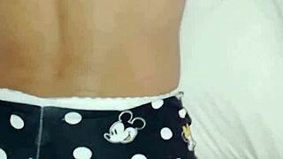 wanna feel my fingers deep in stepsis tight wet pussy?