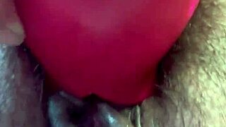 milf candy cumsalot rose vibes her juicy clit to dripping squirt