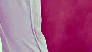 WOW, CAN YOU BELIEVE THIS CUTE VIETNAMESE LADY IN TRADITIONAL ATTIRE FLASHES HAIRY PUSSY OUTDOORS?