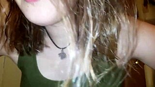 Watch Her Spit in HD Fetish Babe Action